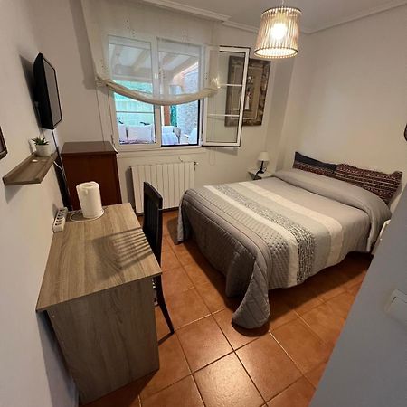 Habitacion Con Bano Privado Boó de Piélagos エクステリア 写真