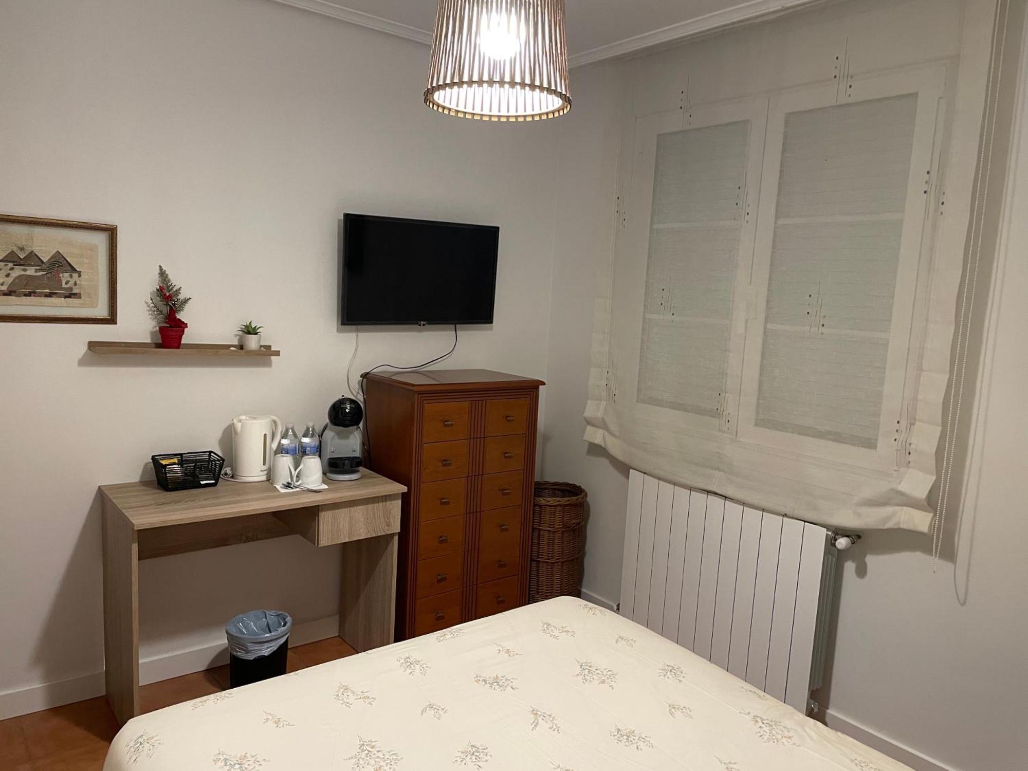 Habitacion Con Bano Privado Boó de Piélagos エクステリア 写真